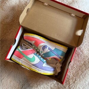 Nike Dunk Low SE Women’s Size 9 Sneakers